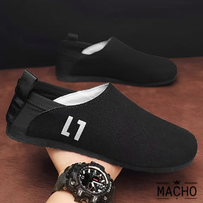 Sapatilha masculina, Sapatilhas elegantes, Moda casual, Sapatilhas de couro, Sapatilhas de camurça, Sapatilhas urbanas, Sapatilhas de marca, Estilo refinado, Tendências em calçados, Sapatilhas casuais, Sapatilhas para eventos, Sapatilhas de alta qualidade, Sapatilhas minimalistas, Sapatilhas versáteis, Sapatilhas para o escritório, Sapatilhas para ocasiões especiais